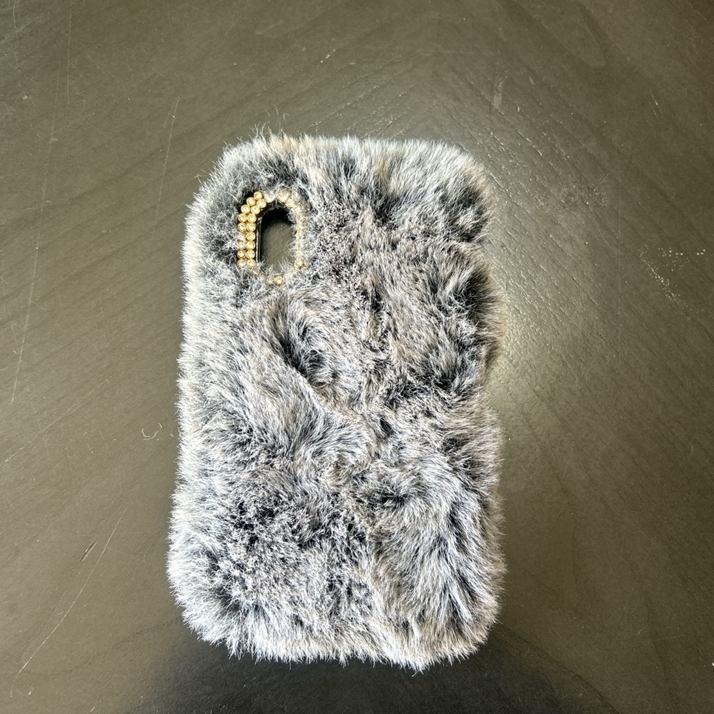 Luxurious Faux Fur Phone Case - Silver